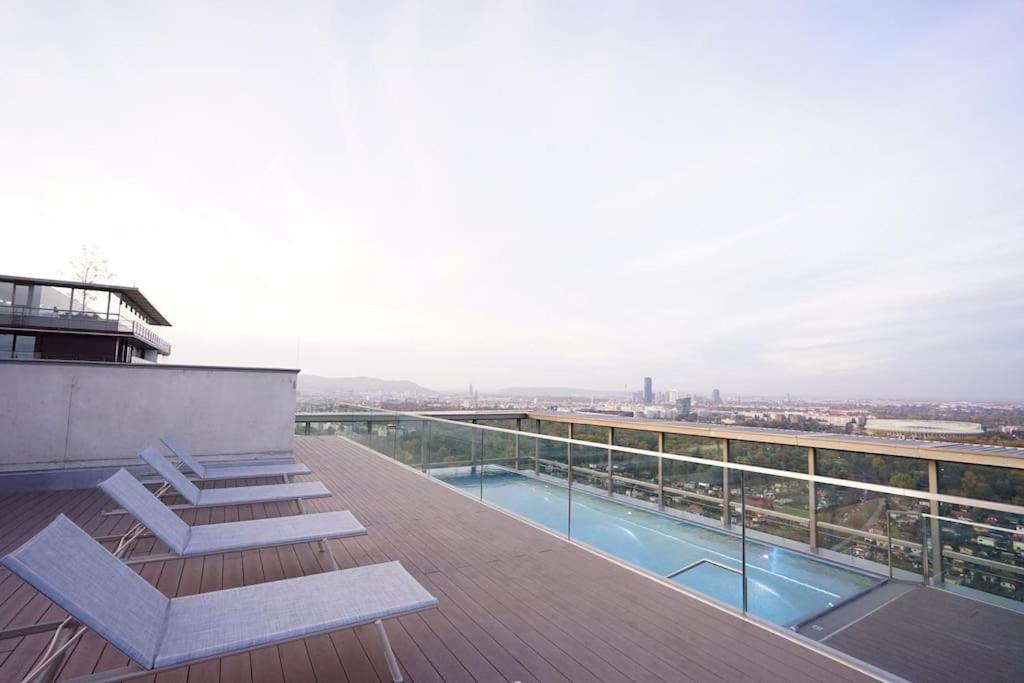 Exclusive Condo With Pool And Terrace فيينا المظهر الخارجي الصورة